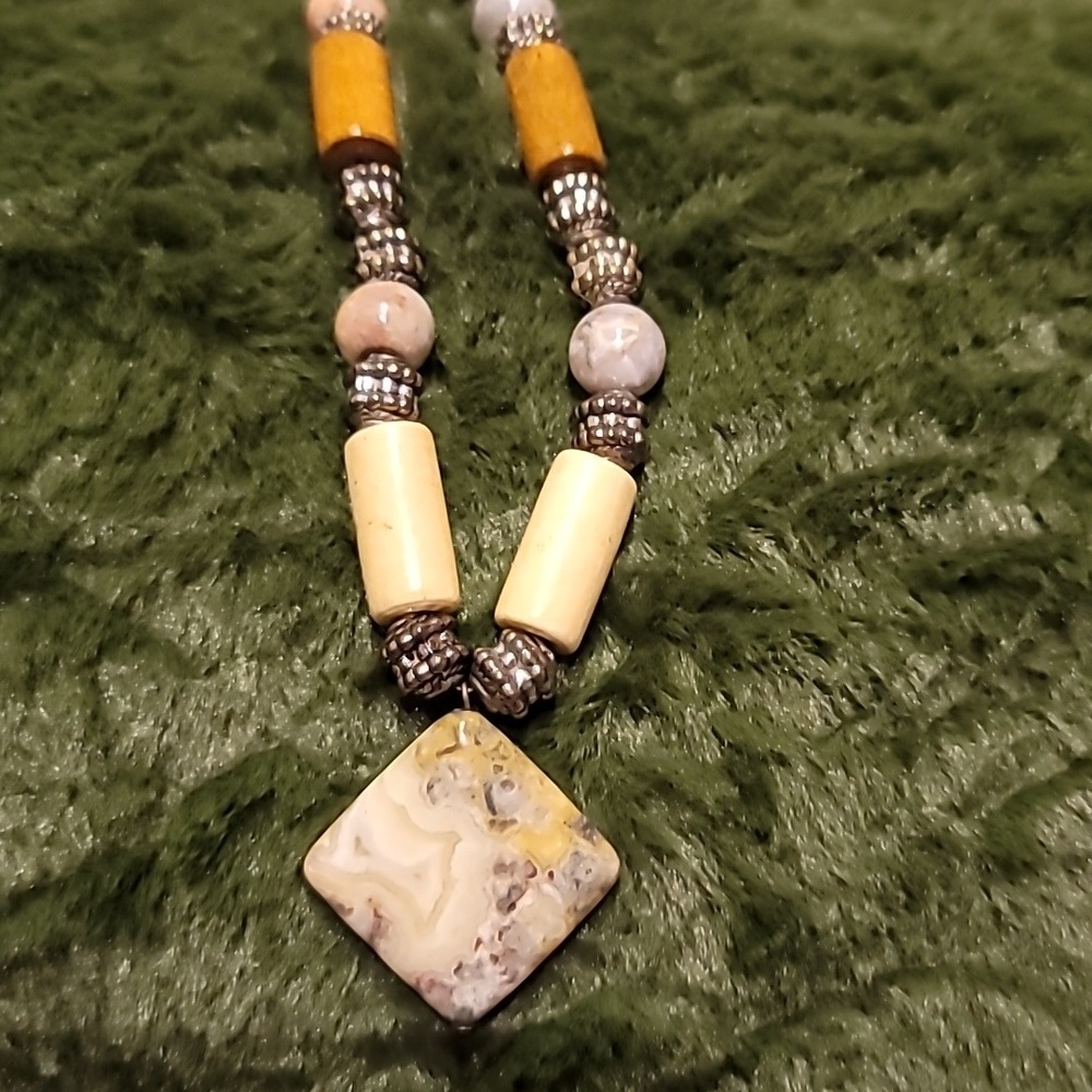 Vintage African Beaded Necklace with Some Natural Stones - Picture 3 of 6